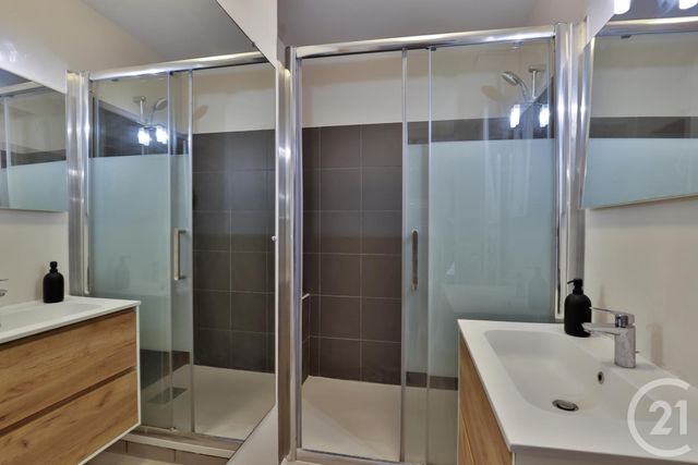 Afficher la photo en grand Appartement F3 à vendre - 3 pièces - 57.09 m2 - NICE - 06 - PROVENCE-ALPES-COTE-D-AZUR - Century 21 Lafage Transactions