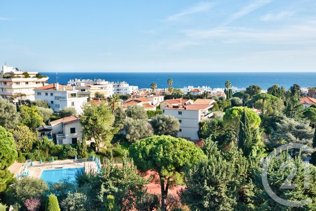 Appartement F1 à vendre - 1 pièce - 34.39 m2 - NICE - 06 - PROVENCE-ALPES-COTE-D-AZUR - Century 21 Lafage Transactions