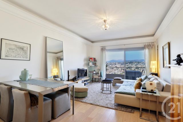 Afficher la photo en grand Appartement F3 à vendre - 3 pièces - 68.21 m2 - NICE - 06 - PROVENCE-ALPES-COTE-D-AZUR - Century 21 Lafage Transactions