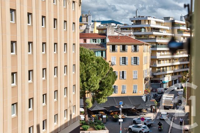 Afficher la photo en grand Appartement F3 à vendre - 3 pièces - 75.0 m2 - NICE - 06 - PROVENCE-ALPES-COTE-D-AZUR - Century 21 Lafage Transactions