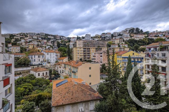Appartement F3 à vendre - 3 pièces - 75.42 m2 - NICE - 06 - PROVENCE-ALPES-COTE-D-AZUR - Century 21 Lafage Transactions