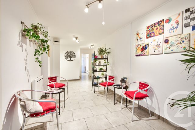 Afficher la photo en grand Appartement F4 à vendre - 4 pièces - 85.02 m2 - NICE - 06 - PROVENCE-ALPES-COTE-D-AZUR - Century 21 Lafage Transactions