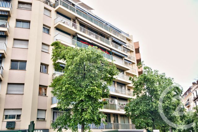 Afficher la photo en grand Appartement F4 à vendre - 4 pièces - 85.02 m2 - NICE - 06 - PROVENCE-ALPES-COTE-D-AZUR - Century 21 Lafage Transactions