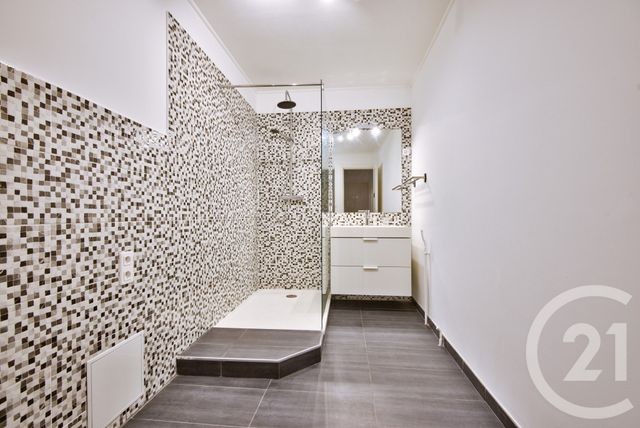 Afficher la photo en grand Appartement F4 à vendre - 4 pièces - 85.02 m2 - NICE - 06 - PROVENCE-ALPES-COTE-D-AZUR - Century 21 Lafage Transactions