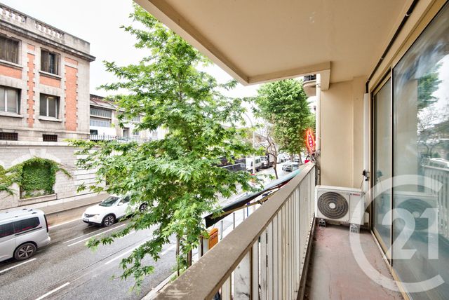 Afficher la photo en grand Appartement F4 à vendre - 4 pièces - 85.02 m2 - NICE - 06 - PROVENCE-ALPES-COTE-D-AZUR - Century 21 Lafage Transactions