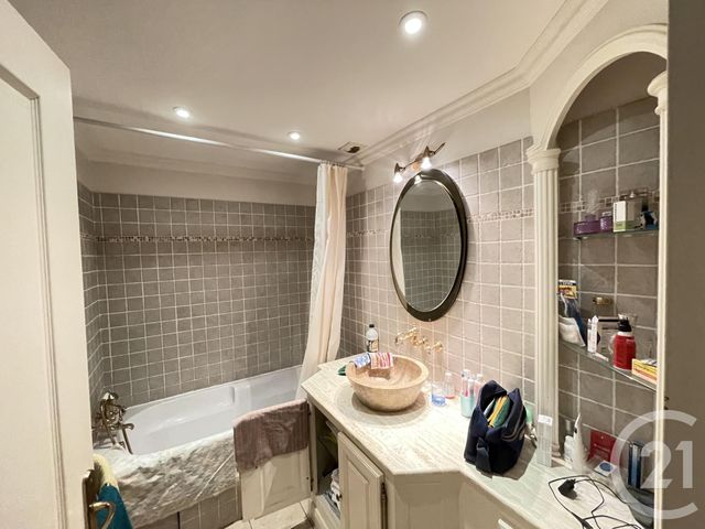 Appartement F3 à vendre - 3 pièces - 75.51 m2 - NICE - 06 - PROVENCE-ALPES-COTE-D-AZUR - Century 21 Lafage Transactions