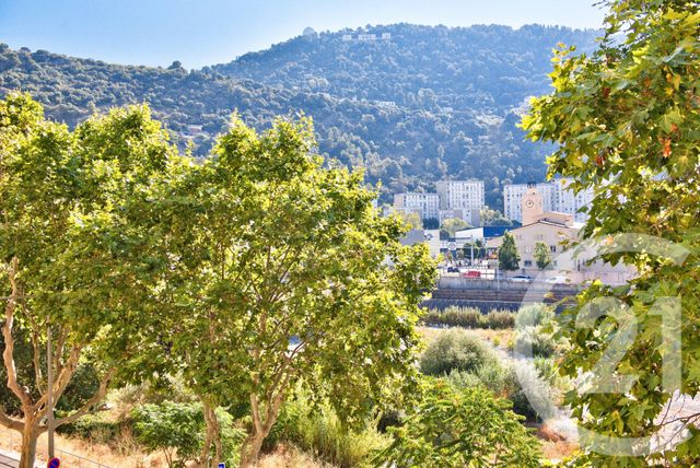 Afficher la photo en grand Appartement F3 à vendre - 3 pièces - 88.67 m2 - NICE - 06 - PROVENCE-ALPES-COTE-D-AZUR - Century 21 Lafage Transactions