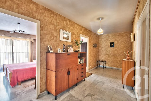 Afficher la photo en grand Appartement F3 à vendre - 3 pièces - 88.67 m2 - NICE - 06 - PROVENCE-ALPES-COTE-D-AZUR - Century 21 Lafage Transactions