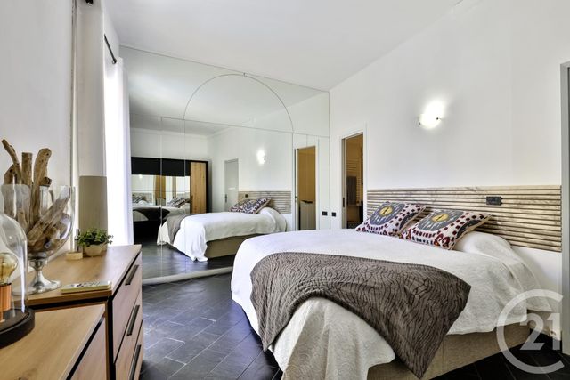 Afficher la photo en grand Appartement F3 à vendre - 3 pièces - 71.56 m2 - NICE - 06 - PROVENCE-ALPES-COTE-D-AZUR - Century 21 Lafage Transactions
