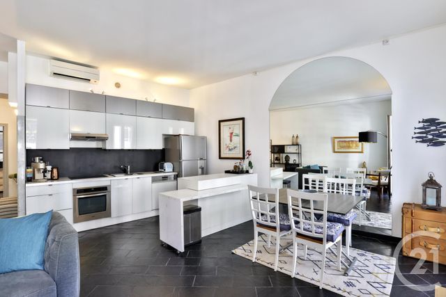 Afficher la photo en grand Appartement F3 à vendre - 3 pièces - 71.56 m2 - NICE - 06 - PROVENCE-ALPES-COTE-D-AZUR - Century 21 Lafage Transactions