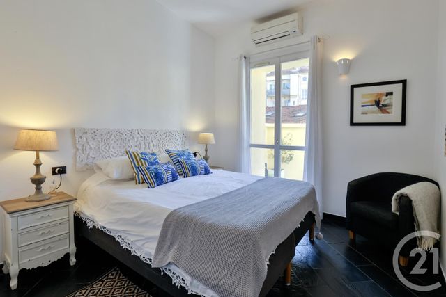 Afficher la photo en grand Appartement F3 à vendre - 3 pièces - 71.56 m2 - NICE - 06 - PROVENCE-ALPES-COTE-D-AZUR - Century 21 Lafage Transactions