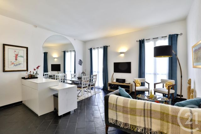 Afficher la photo en grand Appartement F3 à vendre - 3 pièces - 71.56 m2 - NICE - 06 - PROVENCE-ALPES-COTE-D-AZUR - Century 21 Lafage Transactions