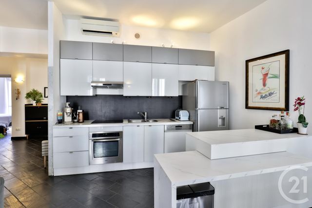 Afficher la photo en grand Appartement F3 à vendre - 3 pièces - 71.56 m2 - NICE - 06 - PROVENCE-ALPES-COTE-D-AZUR - Century 21 Lafage Transactions