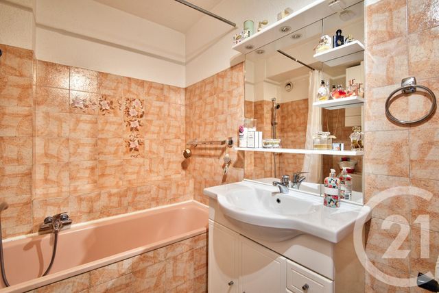 Appartement F1 à vendre - 1 pièce - 29.66 m2 - NICE - 06 - PROVENCE-ALPES-COTE-D-AZUR - Century 21 Lafage Transactions