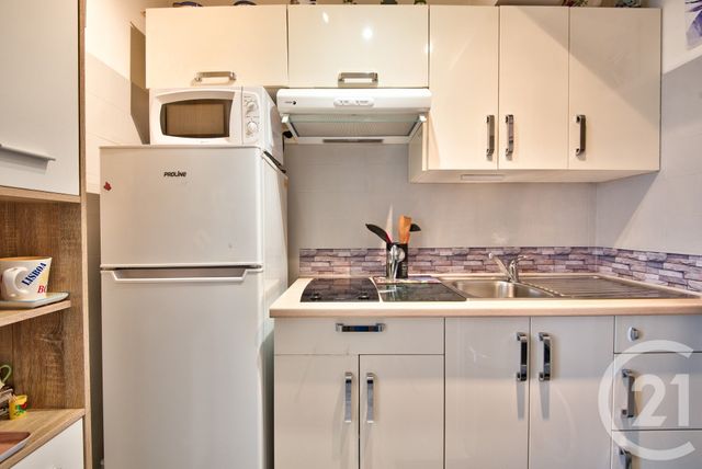 Appartement F1 à vendre - 1 pièce - 29.66 m2 - NICE - 06 - PROVENCE-ALPES-COTE-D-AZUR - Century 21 Lafage Transactions