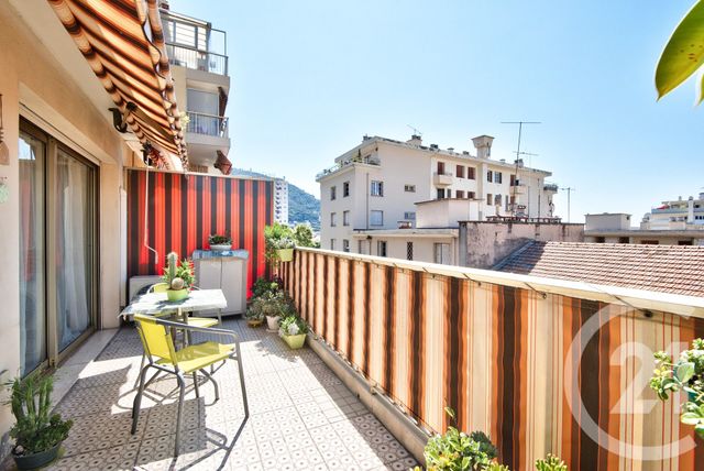 Appartement F1 à vendre - 1 pièce - 29.66 m2 - NICE - 06 - PROVENCE-ALPES-COTE-D-AZUR - Century 21 Lafage Transactions