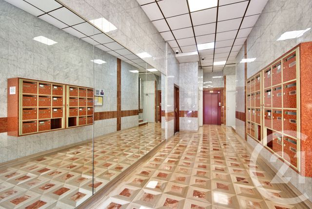 Appartement F1 à vendre - 1 pièce - 29.66 m2 - NICE - 06 - PROVENCE-ALPES-COTE-D-AZUR - Century 21 Lafage Transactions