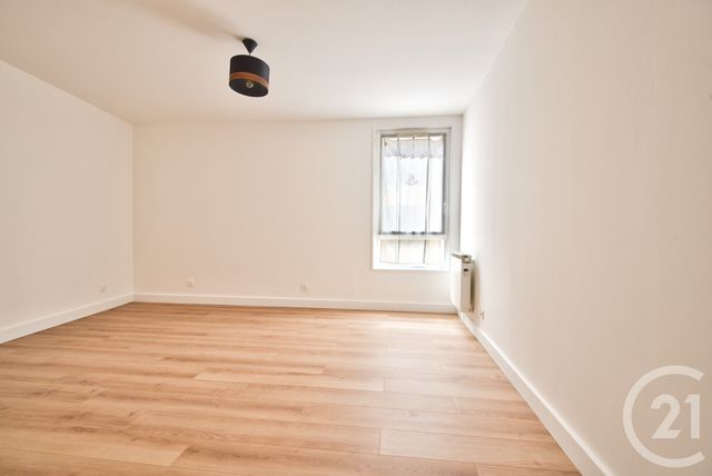 Afficher la photo en grand Appartement F3 à vendre - 3 pièces - 72.76 m2 - NICE - 06 - PROVENCE-ALPES-COTE-D-AZUR - Century 21 Lafage Transactions