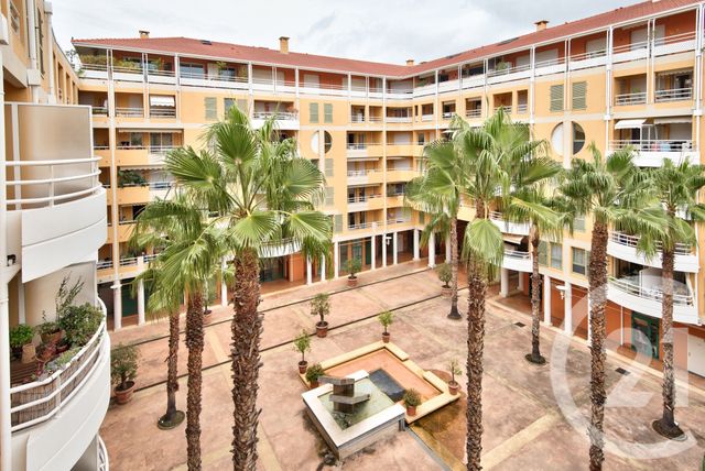 Afficher la photo en grand Appartement F3 à vendre - 3 pièces - 72.76 m2 - NICE - 06 - PROVENCE-ALPES-COTE-D-AZUR - Century 21 Lafage Transactions