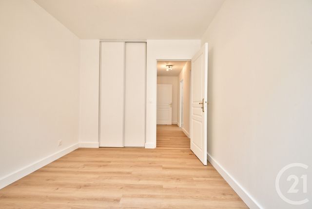 Afficher la photo en grand Appartement F3 à vendre - 3 pièces - 72.76 m2 - NICE - 06 - PROVENCE-ALPES-COTE-D-AZUR - Century 21 Lafage Transactions