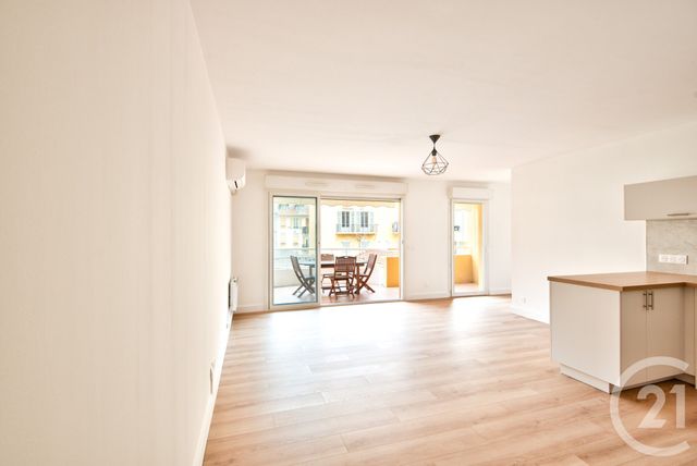 Afficher la photo en grand Appartement F3 à vendre - 3 pièces - 72.76 m2 - NICE - 06 - PROVENCE-ALPES-COTE-D-AZUR - Century 21 Lafage Transactions