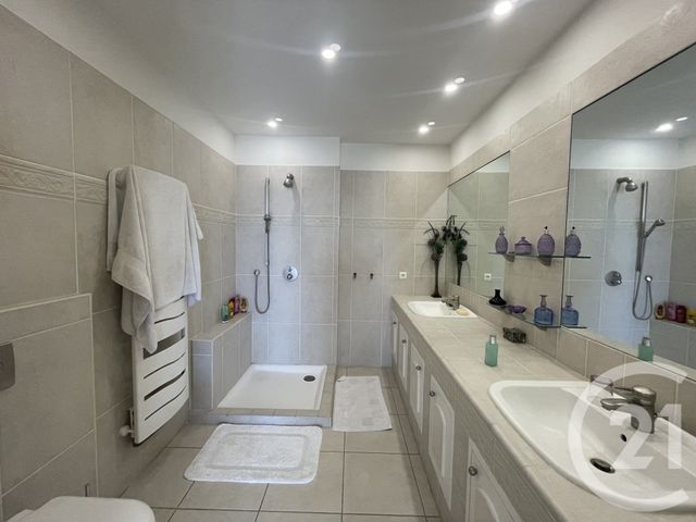 maison à vendre - 5 pièces - 311.44 m2 - VALLAURIS - 06 - PROVENCE-ALPES-COTE-D-AZUR - Century 21 Lafage Transactions