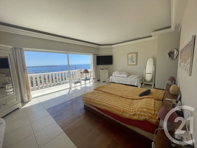 maison à vendre - 5 pièces - 311.44 m2 - VALLAURIS - 06 - PROVENCE-ALPES-COTE-D-AZUR - Century 21 Lafage Transactions