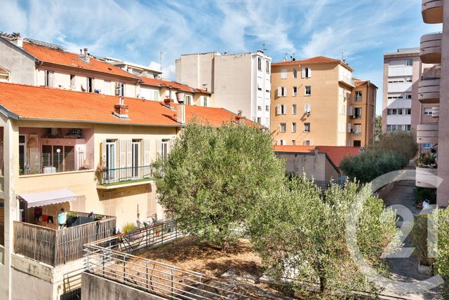 Afficher la photo en grand Appartement F3 à vendre - 3 pièces - 84.53 m2 - NICE - 06 - PROVENCE-ALPES-COTE-D-AZUR - Century 21 Lafage Transactions