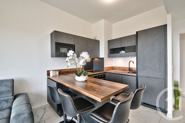 Appartement F2 à vendre - 2 pièces - 44.5 m2 - VILLENEUVE LOUBET - 06 - PROVENCE-ALPES-COTE-D-AZUR - Century 21 Lafage Transactions