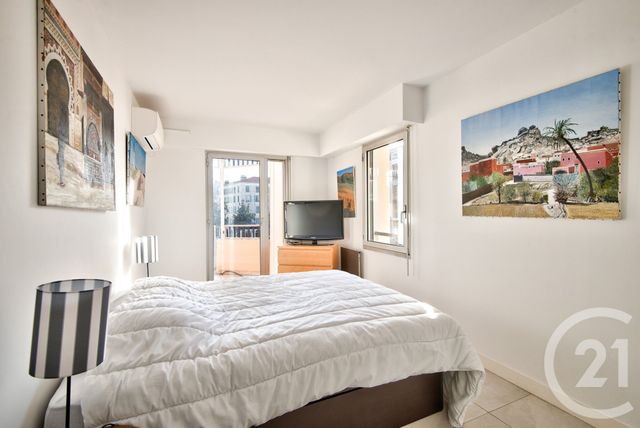 Appartement F4 à vendre - 4 pièces - 86.8 m2 - NICE - 06 - PROVENCE-ALPES-COTE-D-AZUR - Century 21 Lafage Transactions