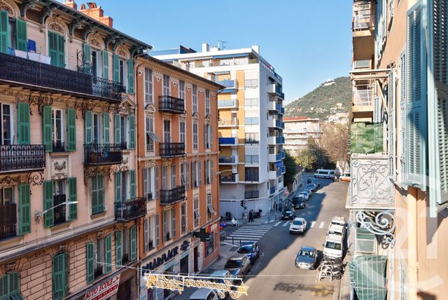 Appartement F3 à vendre - 3 pièces - 58.17 m2 - NICE - 06 - PROVENCE-ALPES-COTE-D-AZUR - Century 21 Lafage Transactions