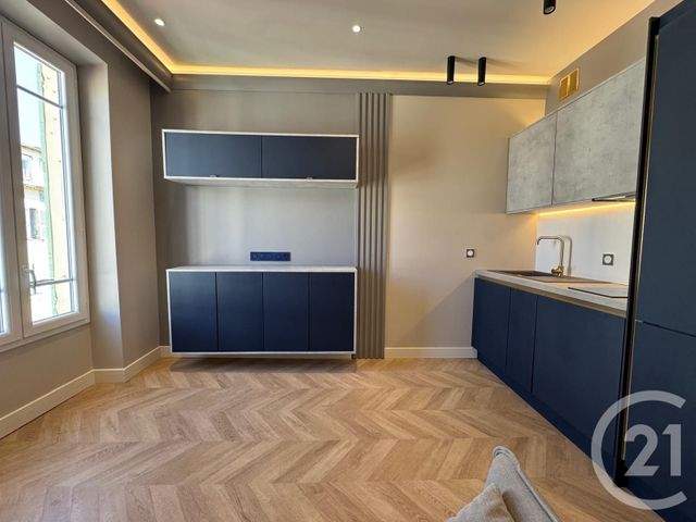 Appartement F1 à vendre - 1 pièce - 16.0 m2 - NICE - 06 - PROVENCE-ALPES-COTE-D-AZUR - Century 21 Lafage Transactions