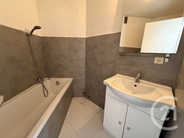 Appartement Studio à vendre - 1 pièce - 26.7 m2 - NICE - 06 - PROVENCE-ALPES-COTE-D-AZUR - Century 21 Lafage Transactions
