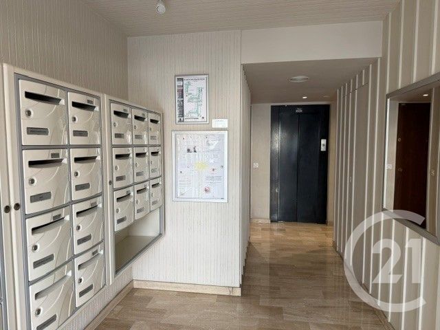 Appartement Studio à vendre - 1 pièce - 26.7 m2 - NICE - 06 - PROVENCE-ALPES-COTE-D-AZUR - Century 21 Lafage Transactions