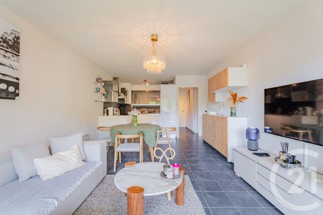 Appartement F3 à vendre - 3 pièces - 66.76 m2 - NICE - 06 - PROVENCE-ALPES-COTE-D-AZUR - Century 21 Lafage Transactions