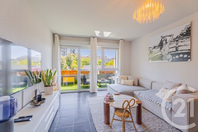 Appartement F3 à vendre - 3 pièces - 66.76 m2 - NICE - 06 - PROVENCE-ALPES-COTE-D-AZUR - Century 21 Lafage Transactions