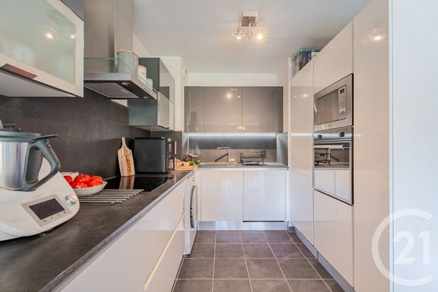 Appartement F3 à vendre - 3 pièces - 66.76 m2 - NICE - 06 - PROVENCE-ALPES-COTE-D-AZUR - Century 21 Lafage Transactions