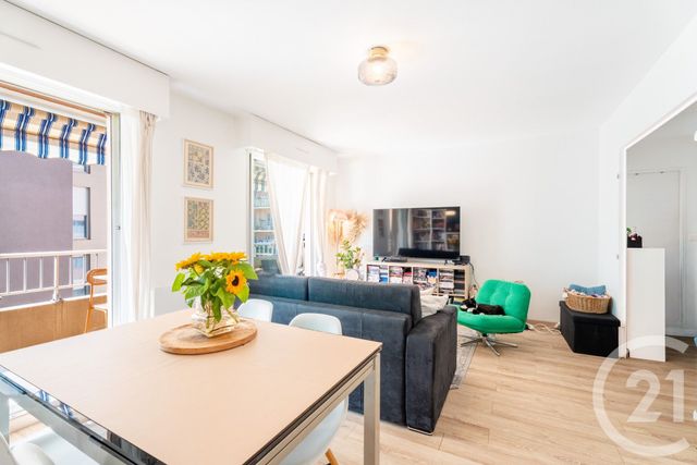 Appartement F2 à vendre - 2 pièces - 47.04 m2 - NICE - 06 - PROVENCE-ALPES-COTE-D-AZUR - Century 21 Lafage Transactions