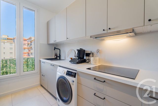Appartement F3 à vendre - 3 pièces - 69.14 m2 - NICE - 06 - PROVENCE-ALPES-COTE-D-AZUR - Century 21 Lafage Transactions
