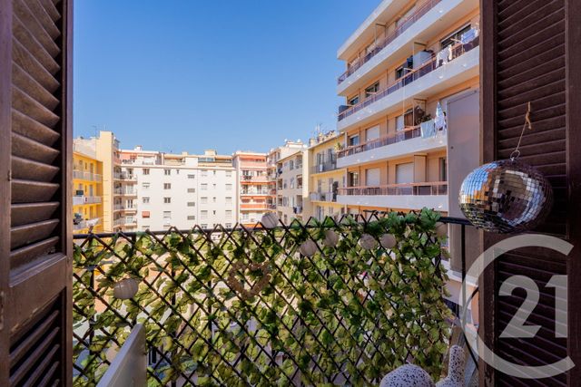Appartement F3 à vendre - 3 pièces - 69.14 m2 - NICE - 06 - PROVENCE-ALPES-COTE-D-AZUR - Century 21 Lafage Transactions