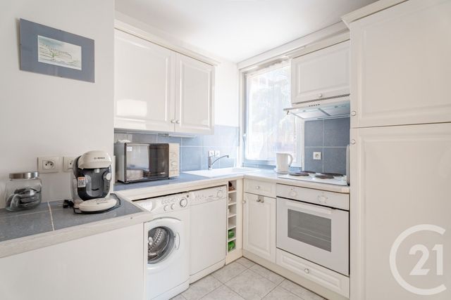 Appartement F2 à vendre - 2 pièces - 47.3 m2 - NICE - 06 - PROVENCE-ALPES-COTE-D-AZUR - Century 21 Lafage Transactions