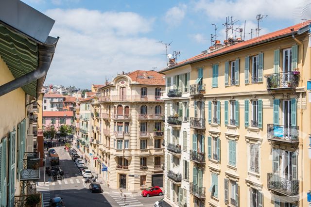 Appartement F3 à vendre - 3 pièces - 60.88 m2 - NICE - 06 - PROVENCE-ALPES-COTE-D-AZUR - Century 21 Lafage Transactions