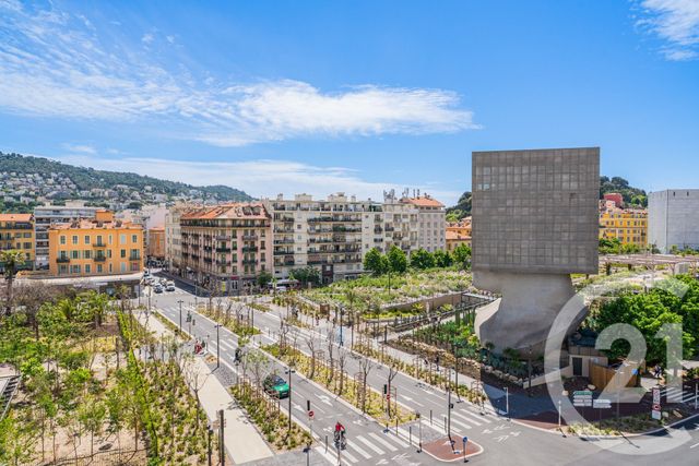 Appartement F3 à vendre - 3 pièces - 70.4 m2 - NICE - 06 - PROVENCE-ALPES-COTE-D-AZUR - Century 21 Lafage Transactions