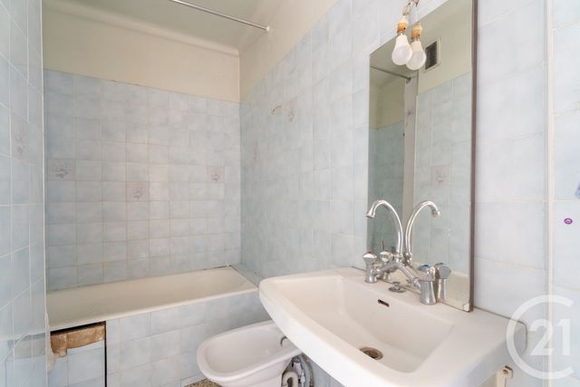 Appartement F2 à vendre - 2 pièces - 45.03 m2 - NICE - 06 - PROVENCE-ALPES-COTE-D-AZUR - Century 21 Lafage Transactions