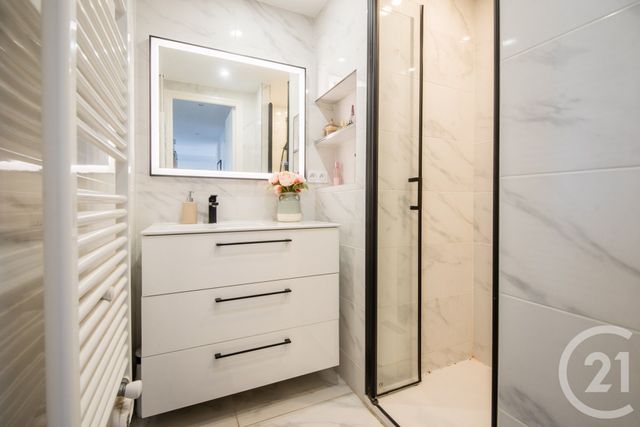 Appartement F3 à vendre - 3 pièces - 55.61 m2 - NICE - 06 - PROVENCE-ALPES-COTE-D-AZUR - Century 21 Lafage Transactions