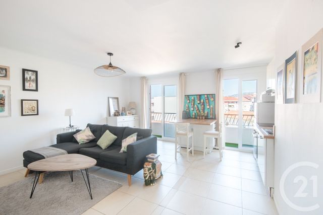 Appartement F3 à vendre - 3 pièces - 55.61 m2 - NICE - 06 - PROVENCE-ALPES-COTE-D-AZUR - Century 21 Lafage Transactions