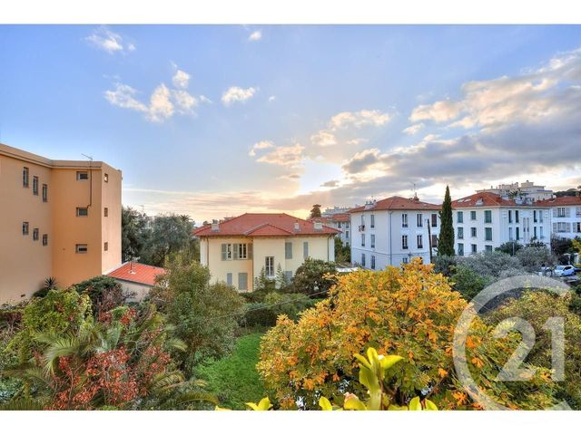 Appartement F4 à vendre - 4 pièces - 134.1 m2 - NICE - 06 - PROVENCE-ALPES-COTE-D-AZUR - Century 21 Lafage Transactions