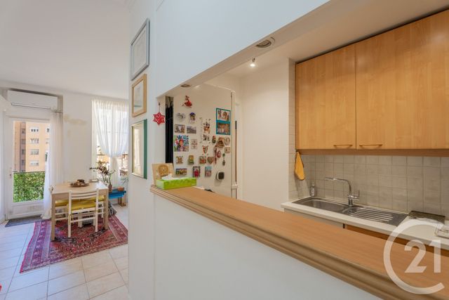 Appartement F2 à vendre - 2 pièces - 39.5 m2 - NICE - 06 - PROVENCE-ALPES-COTE-D-AZUR - Century 21 Lafage Transactions