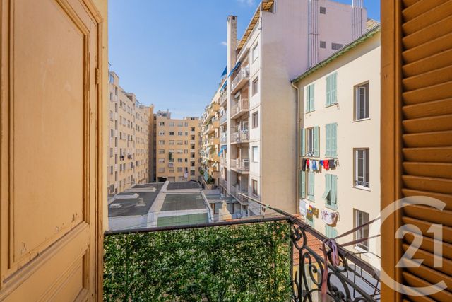 Appartement F2 à vendre - 2 pièces - 39.5 m2 - NICE - 06 - PROVENCE-ALPES-COTE-D-AZUR - Century 21 Lafage Transactions