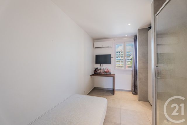 Appartement F5 à vendre - 5 pièces - 79.54 m2 - NICE - 06 - PROVENCE-ALPES-COTE-D-AZUR - Century 21 Lafage Transactions